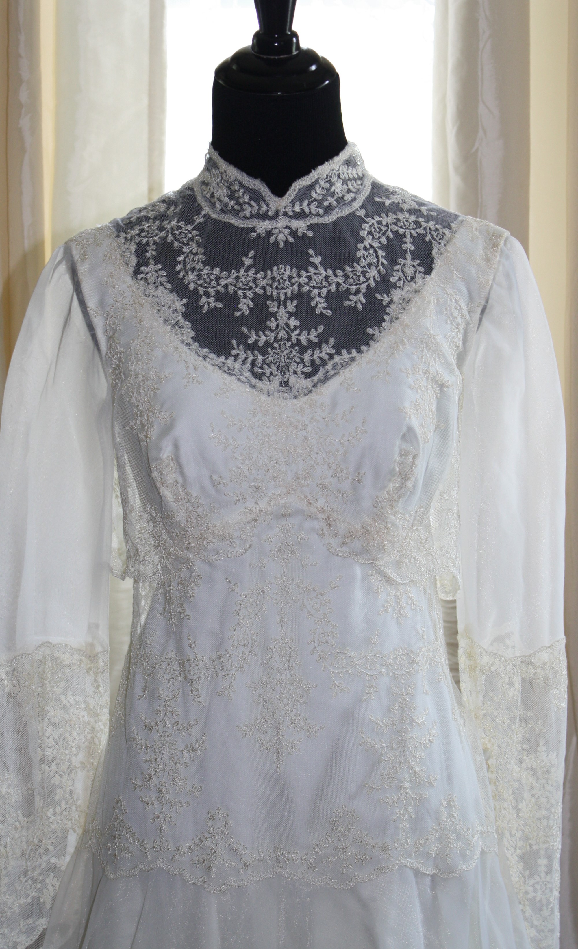 A Vintage Wedding Too's Bridal Gowns - 1970s to 1980s! - A Vintage ...